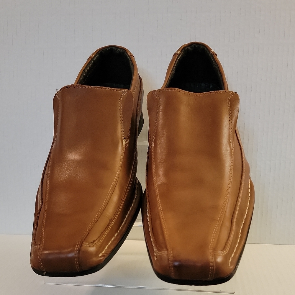 Elegant Brown Leather Slip-On Loafers